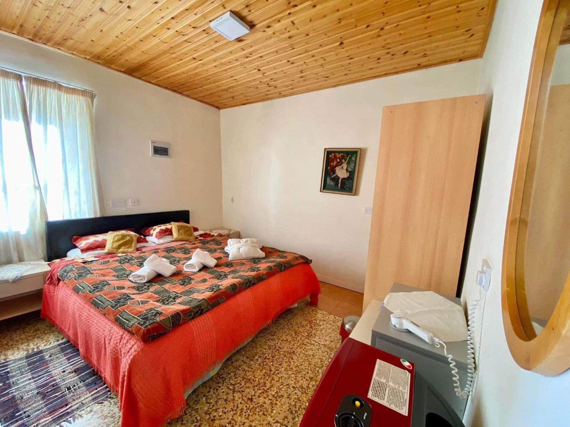 Saint Nicholas Heights Chakistra المظهر الخارجي الصورة